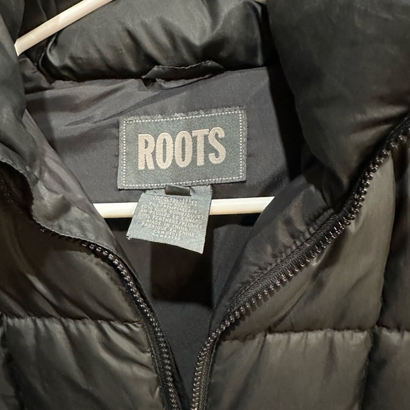 Roots winter puffer coat 3/4 length - Picture 2 of 8